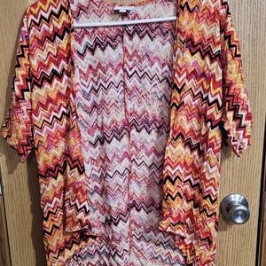 Vibrant Zigzag Patterned Kimono